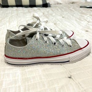 Girls Coverse Chuck Taylor